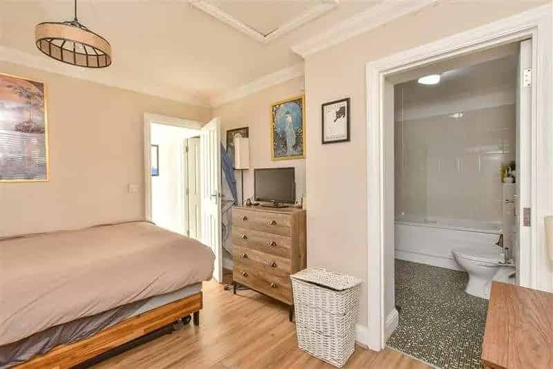 1 Bed Flat for Sale near Worthing Promenade