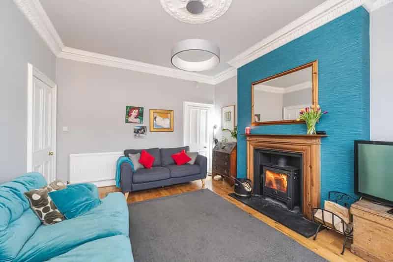 4 Bedroom Terraced House for Sale in Blackhall Edinburgh