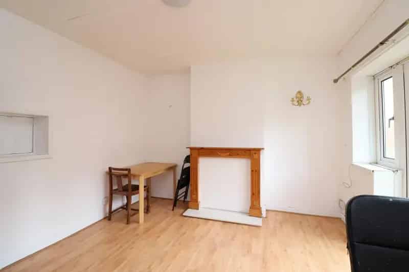 3 Bedroom Flat to Rent near Cambridge Heath