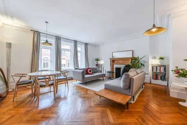 4 Bedroom Flat near Victoria Station Westminster SW1P