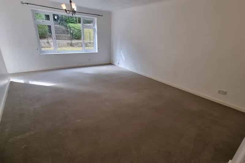 12 Month Tenancy Zero Deposit Guarantee Available Council Tax Band C