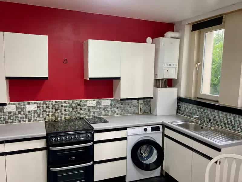 2 Bedroom Apartment to Rent