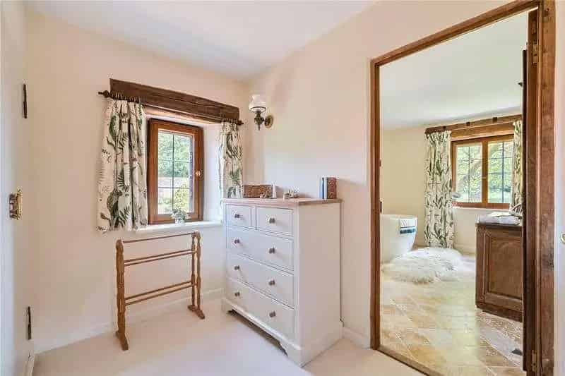 5 Bed Grade II Listed Farmhouse 79 Acres