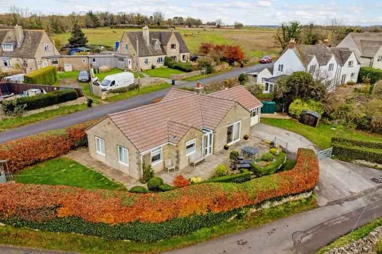 4 Bedroom Detached Bungalow for Sale in Cotswolds