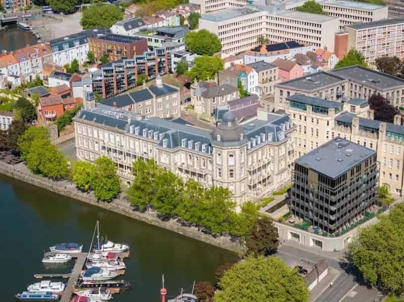 3 Bedroom Penthouse Apartment Bristol Harbourside