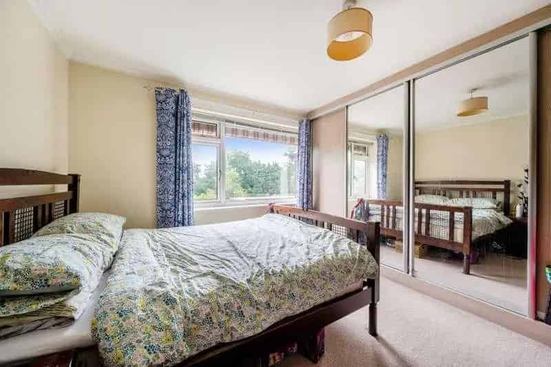 4 Bed House for Sale Near Schools and Train Lines