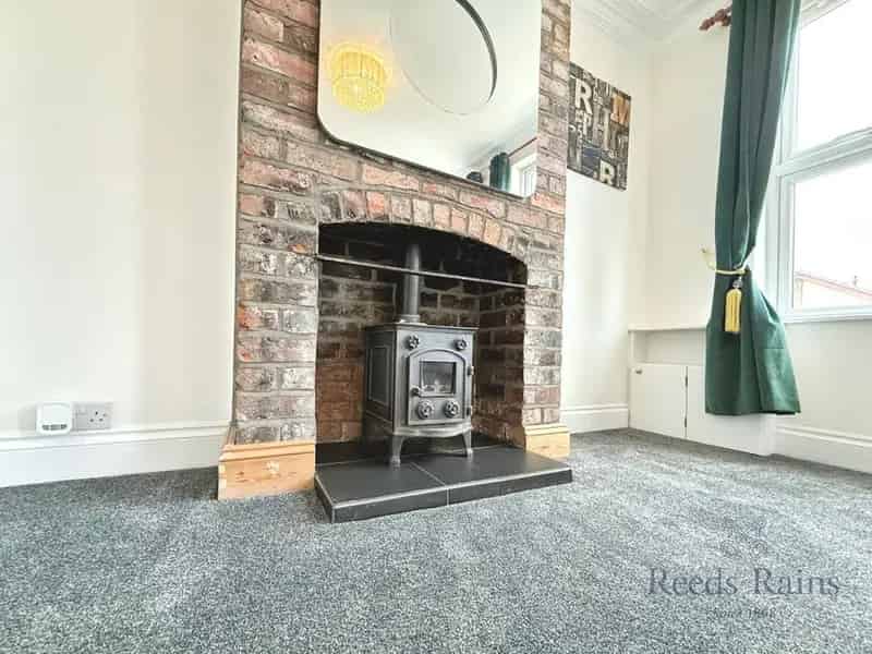 4 Bedroom Mid Terrace House to Rent Alsagers Bank