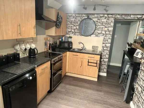 House For Rent in Kirklees, England