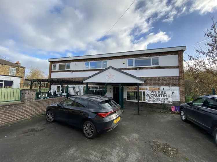 Morley Office Building For Sale - Ample Parking and Flexible Space