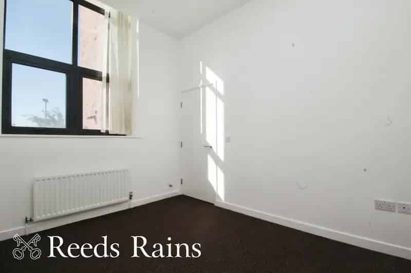 1 Bedroom Flat for Sale Toxteth Merseyside L8 Modern Method Sale