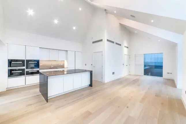 4 Bedroom River Thames View Apartment Fulham Riverside SW6