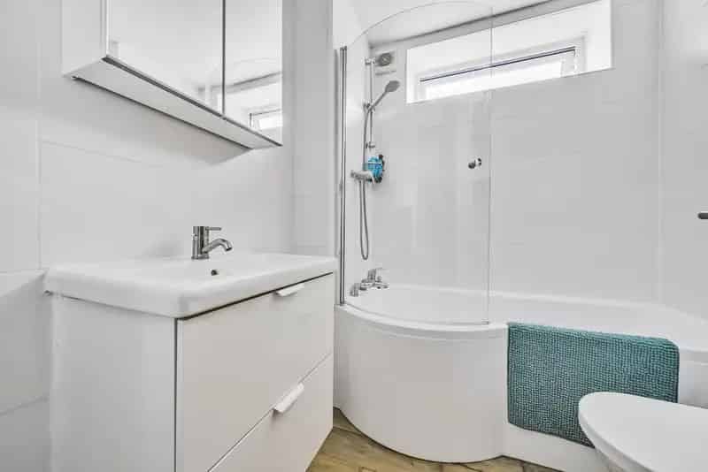 Modern One Bedroom Garden Flat Borough Central London