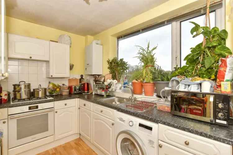 2 Bedroom Apartment for Sale in Brentwood Near Station