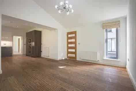 3 Bed Detached House with 3 En-Suites and Garage in Aberdeen
