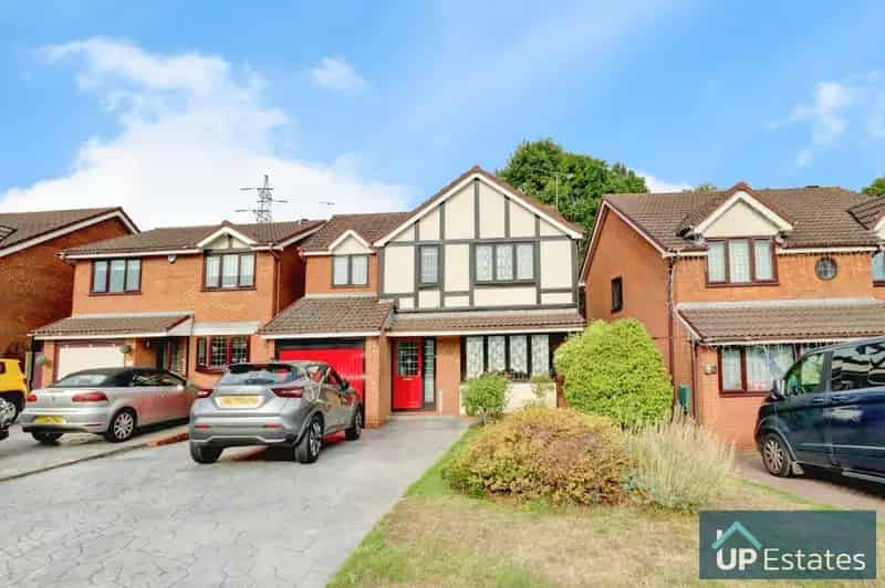 4 Bedroom Detached House for Rent in Binley Coventry