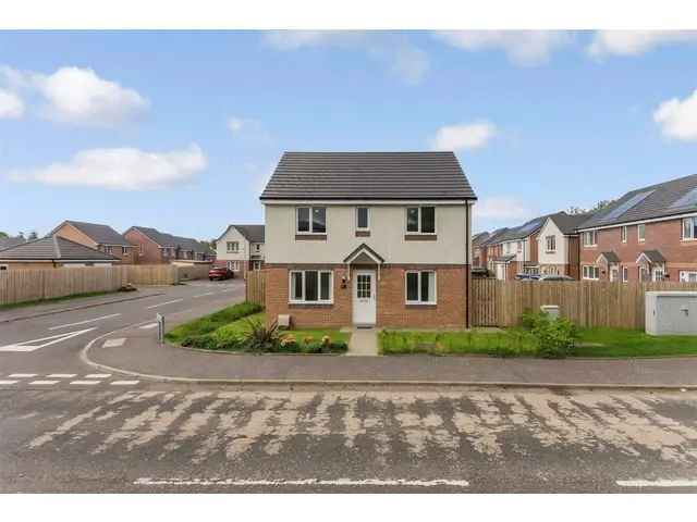 4 Bedroom Detached Villa For Sale