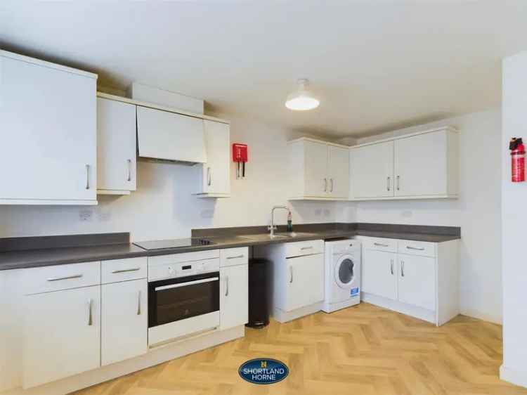2 Bedroom Apartment to Rent Childer House