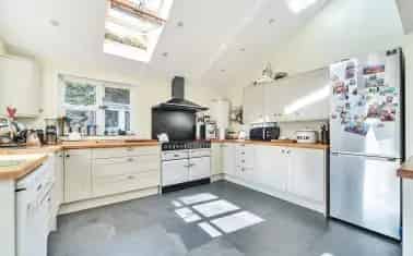 Victorian Villa Near Tavistock Town Centre 5 Bedrooms 2 Bathrooms