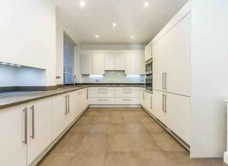 Four Bedroom Apartment in Kensington Iverna Court
