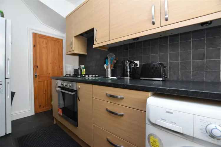 House For Sale in Leeds, England