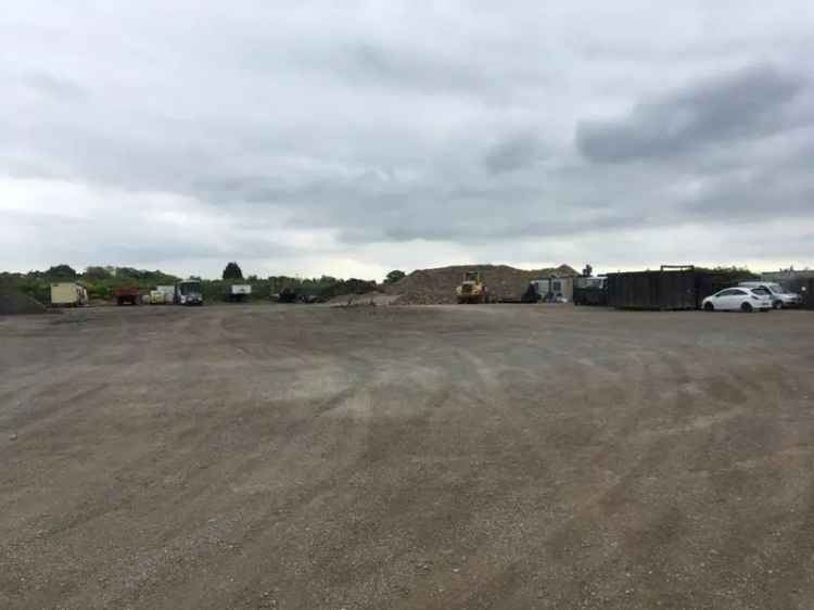 Commercial Yard Compounds for Lease Near M25 Junction 29