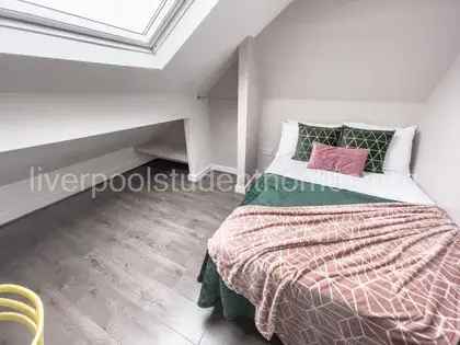 6 Bedroom House in London - Ideal for Students and Young Professionals