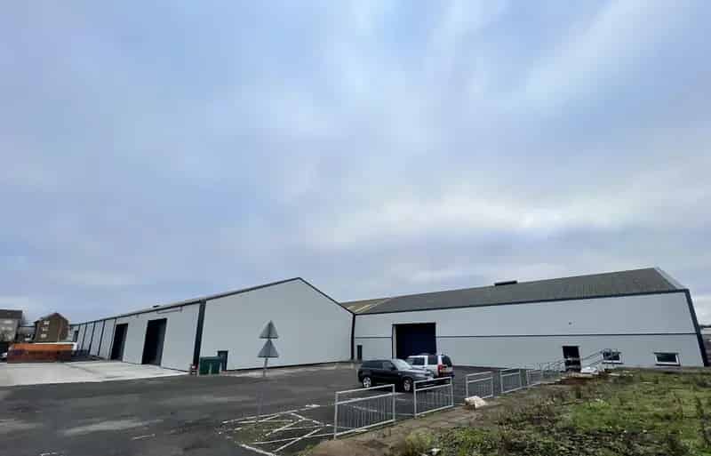35000 sq ft Warehouse To Let
