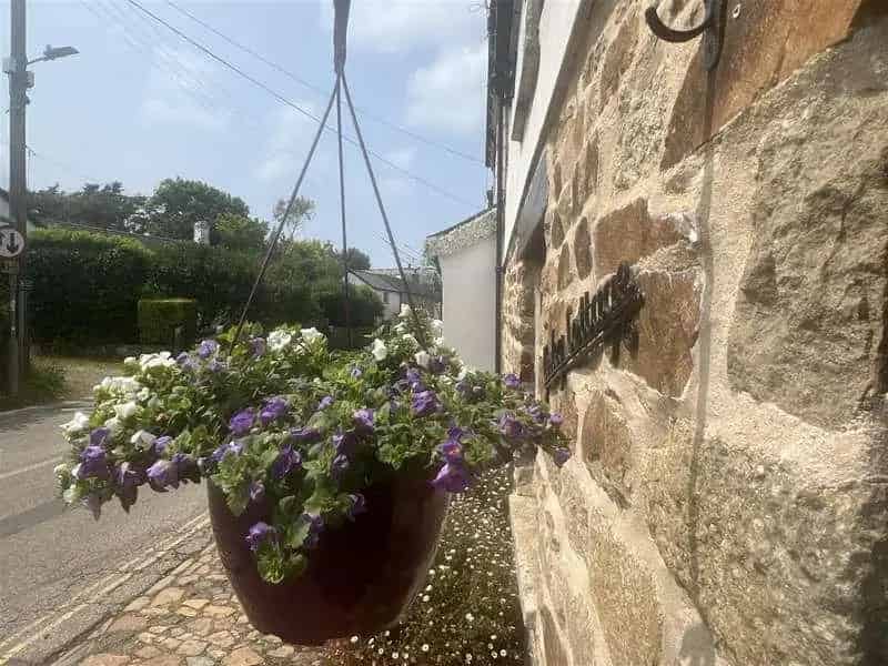 3 Bed Character Cottage For Sale Goldsithney