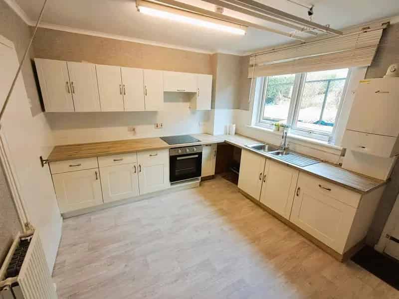 3 bedroom flat to rent