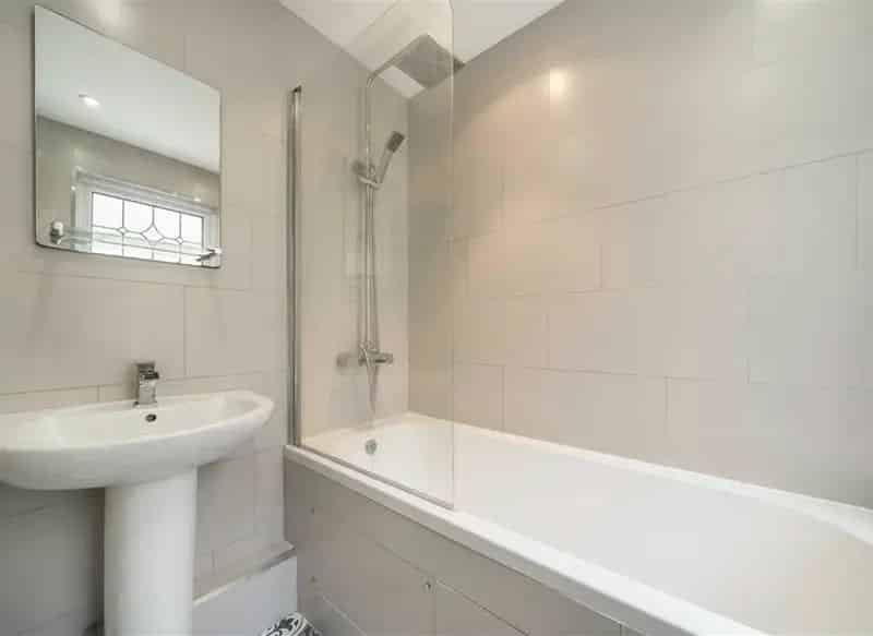 Two Bedroom Apartment Telegraph Hill  Spacious Bright Park Views