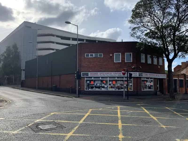 Warehouse Unit with Office Space and Showroom
