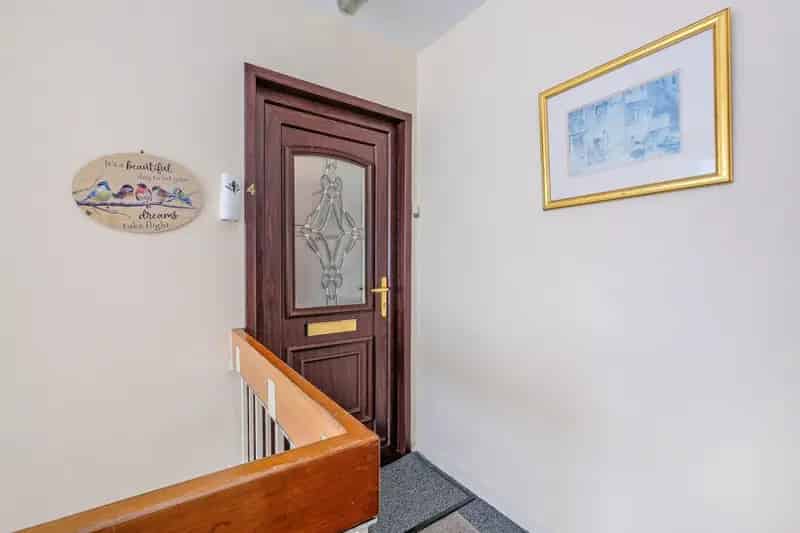 2 Bedroom Upper Flat Hazlehead - Ideal First Time Buy or Downsize