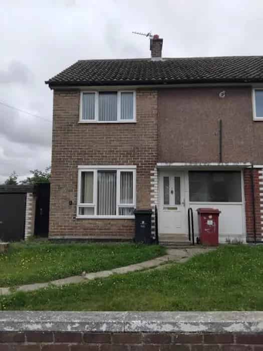 4 Bed House Leathers Lane
