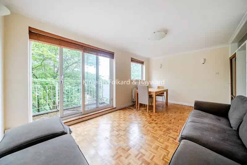 Spacious Second Floor Apartment