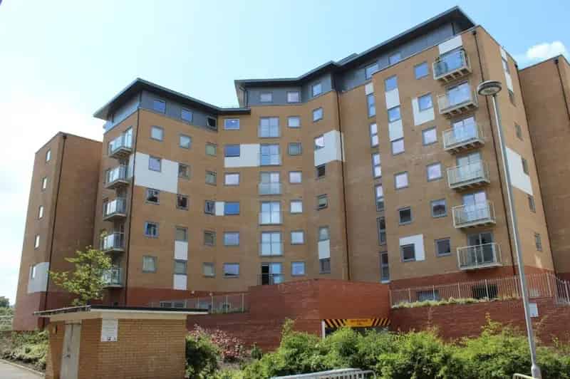 2 Bedroom Flat To Rent Available 12092025