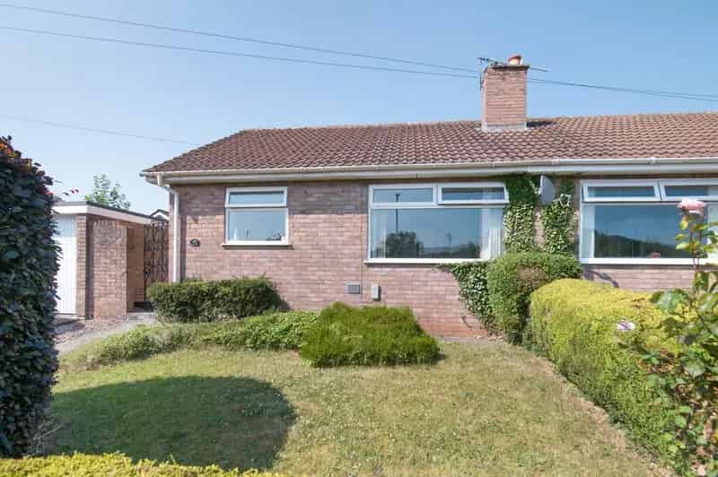 2 Bedroom Bungalow for Sale in Wyesham