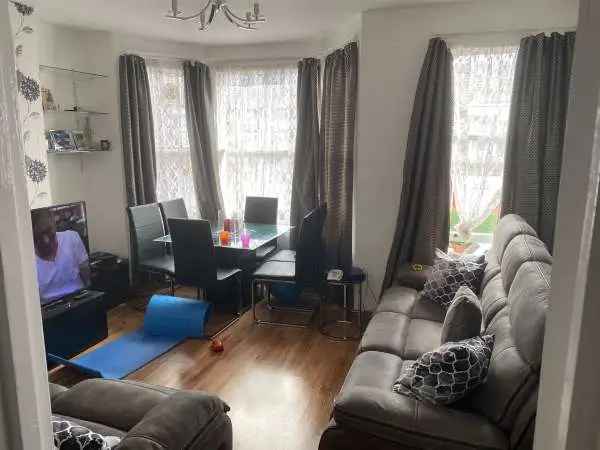 Flat For Rent in London, England