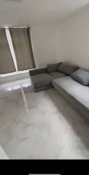 Flat For Rent , London, England