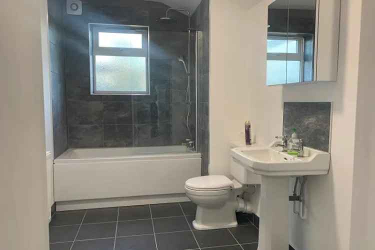 3 Bedroom Family Home - Newly Refurbished