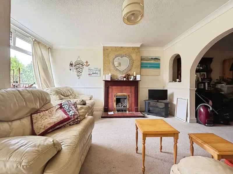 3 Bedroom Mid Terrace House for Sale East Sussex TN31