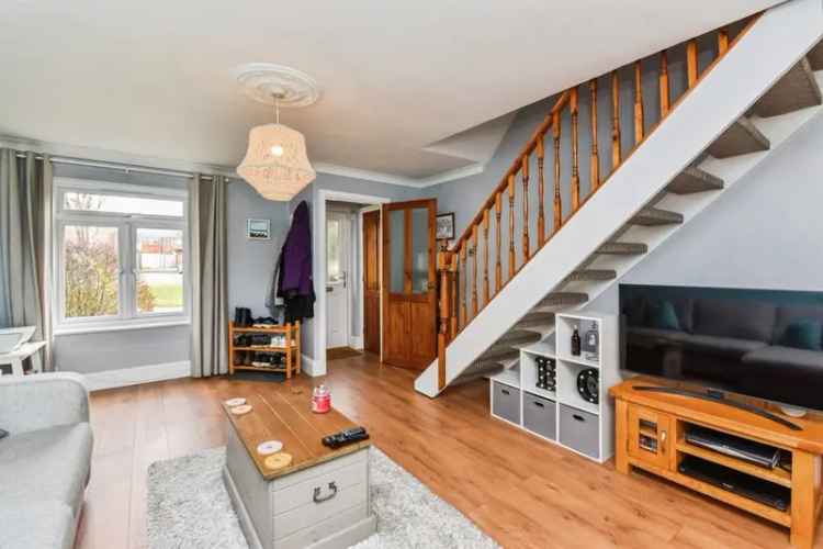 3 Bed House with Garage and Garden Ideal for Families