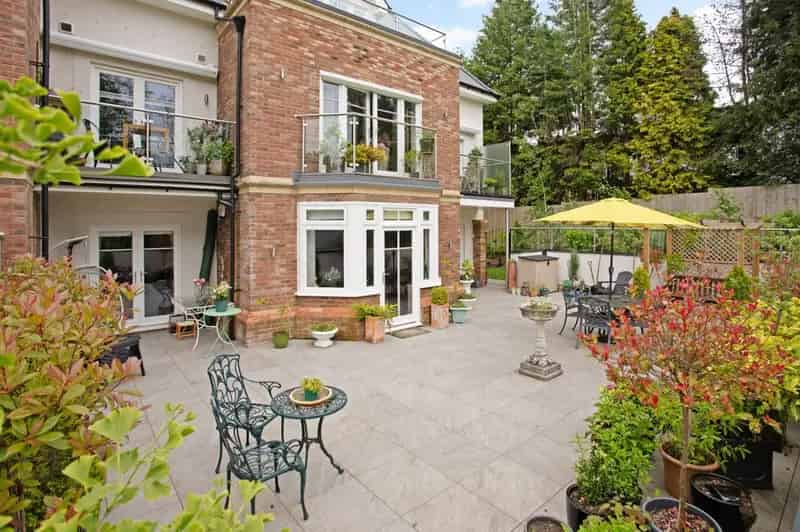 2 Bedroom Flat for Sale in Tunbridge Wells