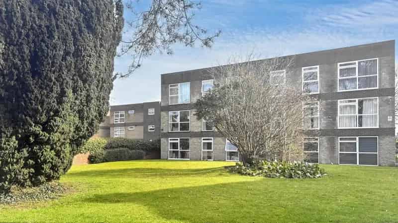 2 Bedroom Flat for Sale
