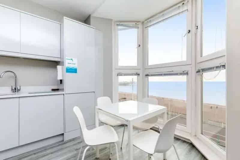 1 Bedroom Seafront Flat Brighton Kings Road