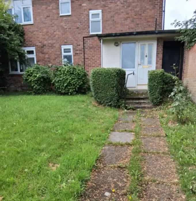 2 Bed Flat Dovecot North Upper Floor Apartment