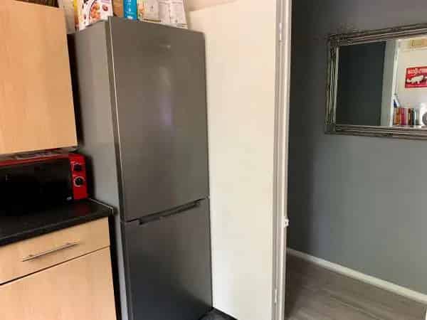 Shoreham High Street House -  Good Sized Rooms & Wet Room