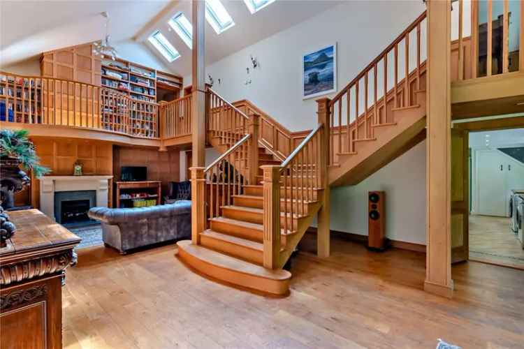 House For Sale in Welford, England