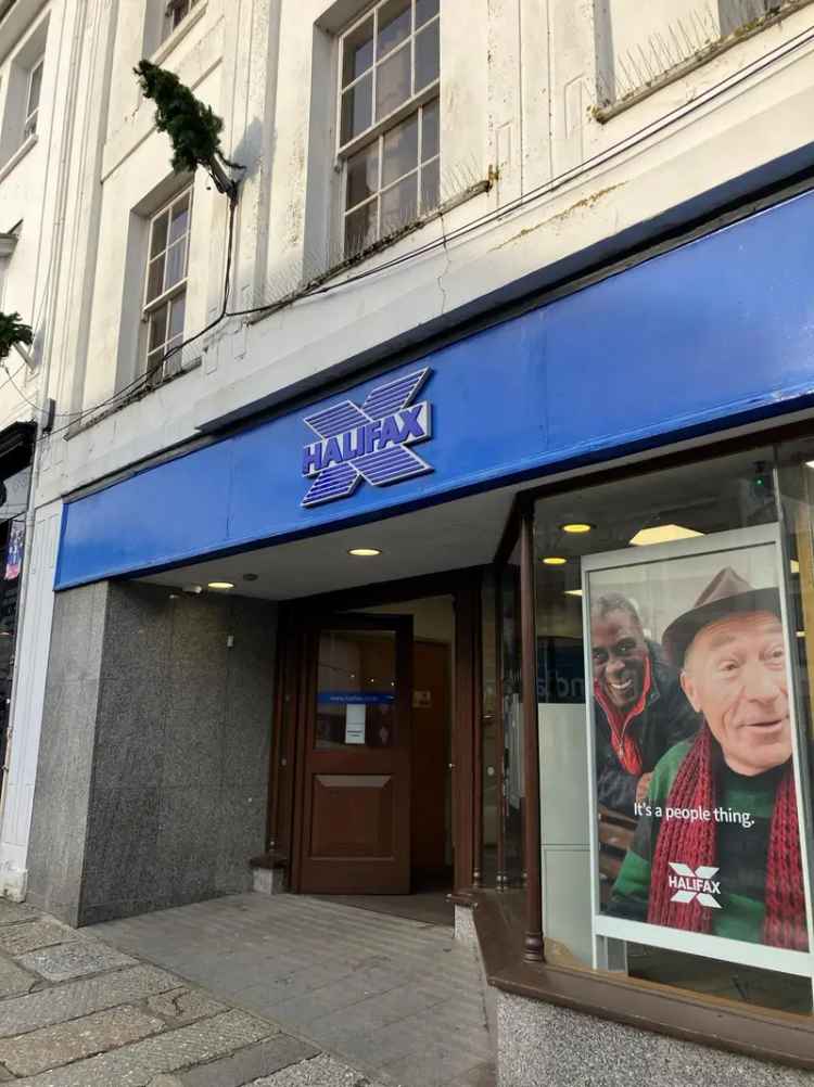 Office For Rent in Truro, England