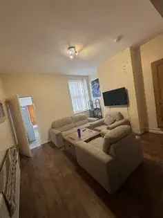 4 Double Bedroom House Near Selly Oak Train Station