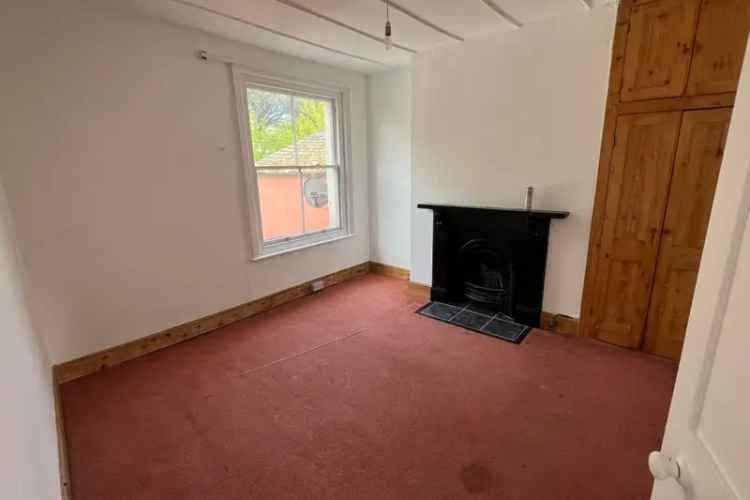 2 Bedroom Flat Near Alexandra Park - Recently Redecorated